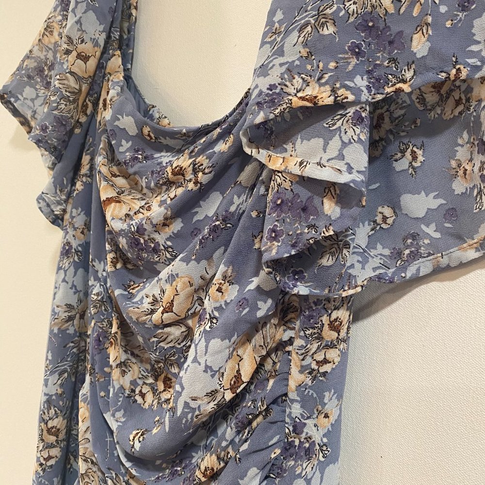 Astr The Label Floral Ruched Flutter Sleeve Dress… - image 2